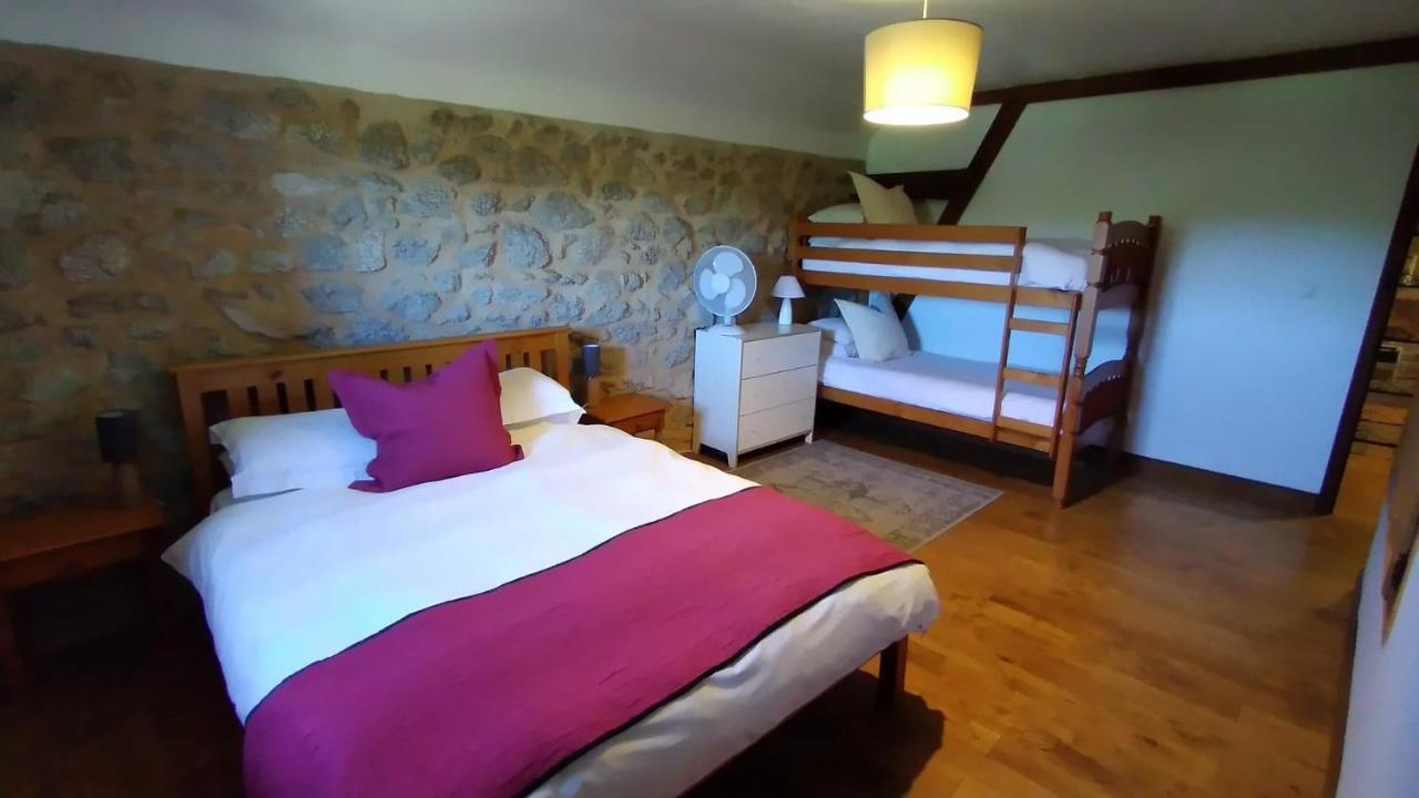 The Railway Cottage - Characterful And Comfortable Holiday Cottage Piégut-Pluviers Εξωτερικό φωτογραφία